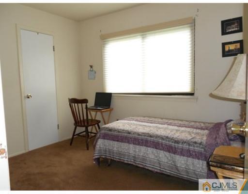 9 Marvin Road Monmouth Junction, NJ 08852 - Photo 17 of 23 Gallery Image 17