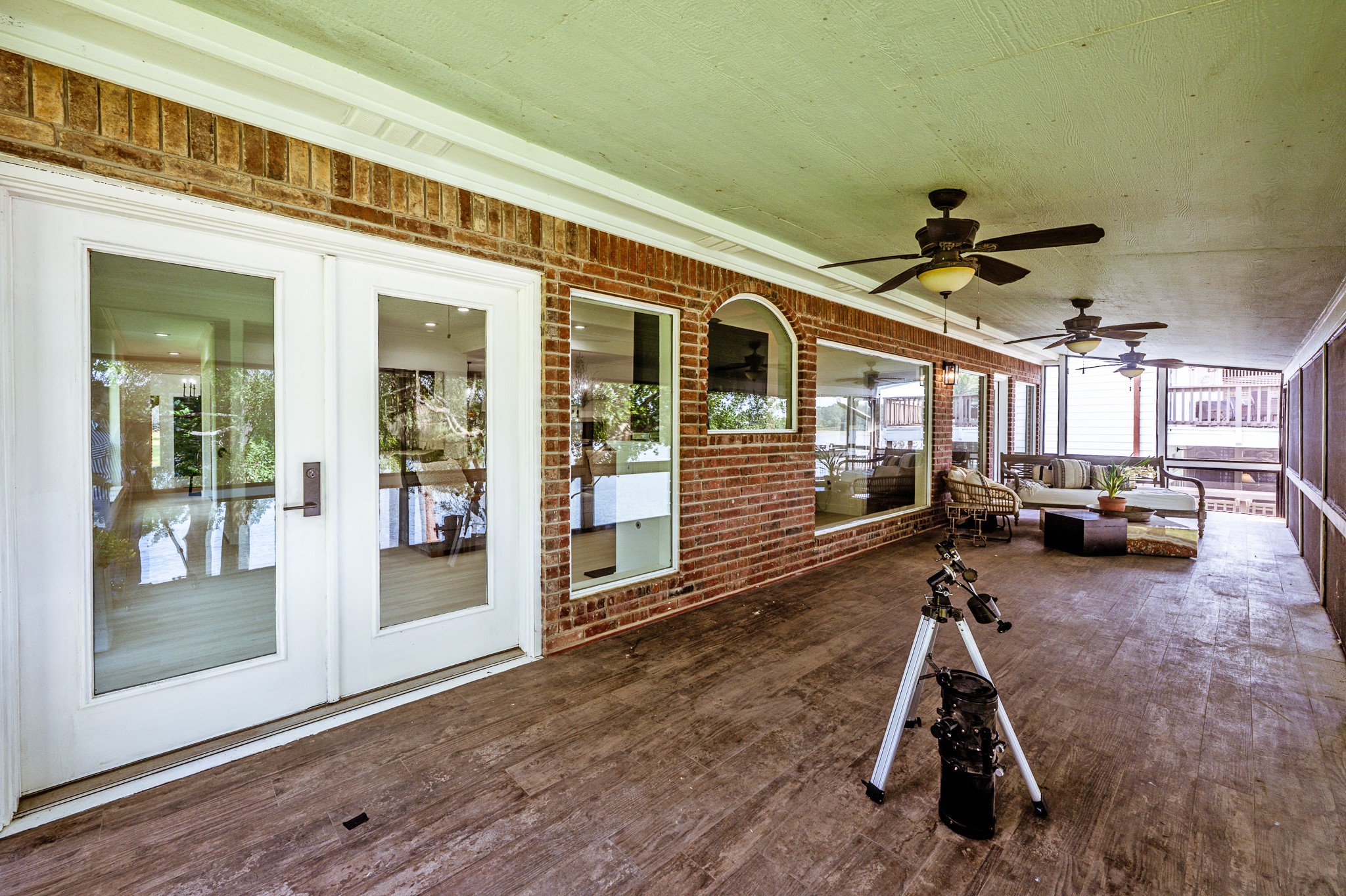14 Lakeview Manor Huntsville, TX 77340 - Photo 20 of 48 a view of a livingroom with furniture and a window