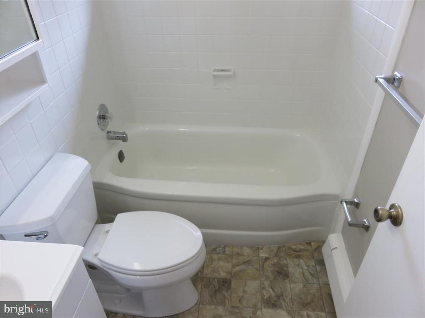 78 Indigo Road Levittown, PA 19057 - Photo 16 of 25 Gallery Image 16