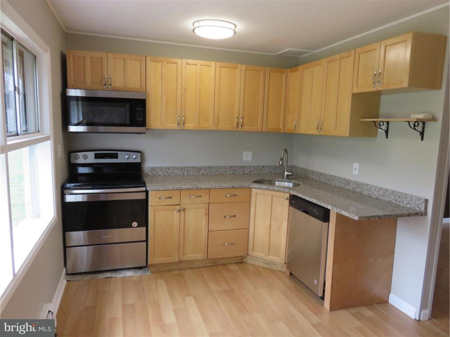 78 Indigo Road Levittown, PA 19057 - Photo 6 of 25 Gallery Image 6