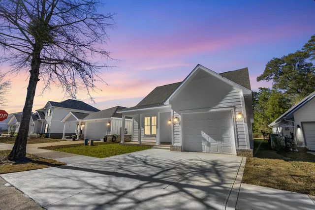 $489,500 | 236 Marsh Landing North, Freeport, FL 32439