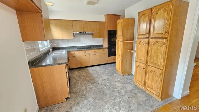 $330,000 | 9117 Tiber Court, Affton, MO 63123