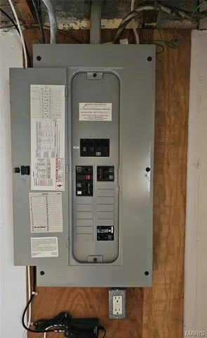 $330,000 | 9117 Tiber Court, Affton, MO 63123