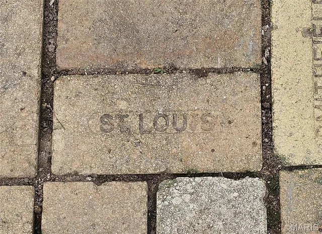 $330,000 | 9117 Tiber Court, Affton, MO 63123