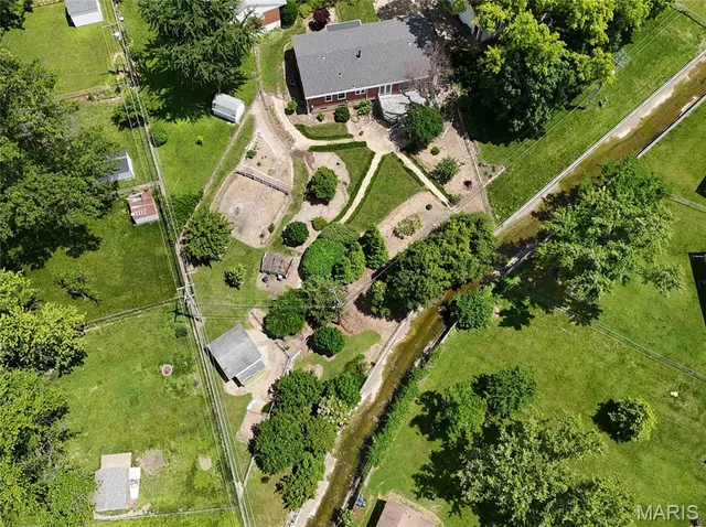 $330,000 | 9117 Tiber Court, Affton, MO 63123