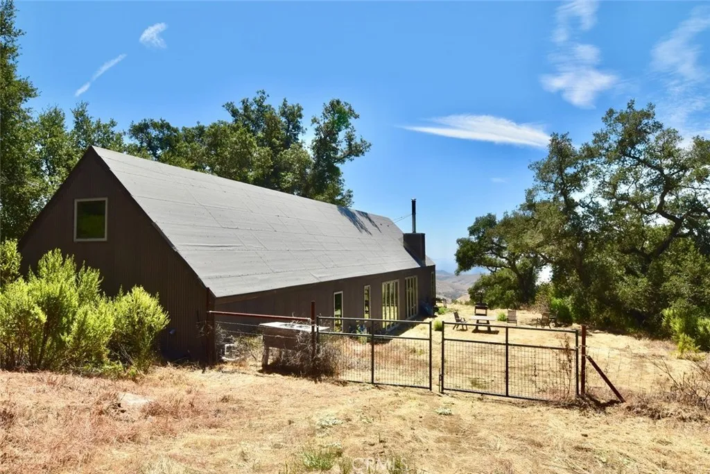 0 Old Creek Road Templeton, CA 93465 - Photo 8 of 26 a view of a house with a yard