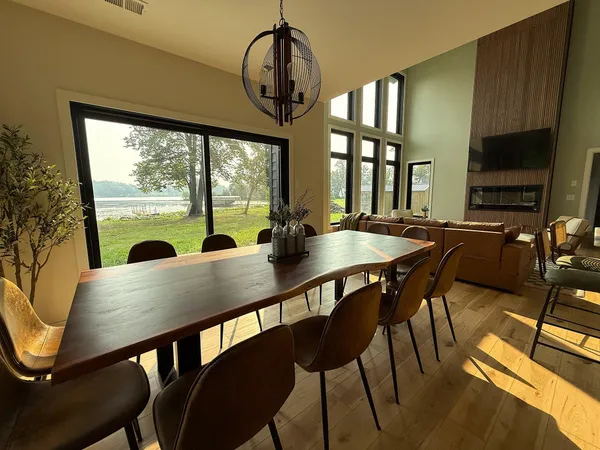 $998,000 | 1920 Geneva Road Northeast, Alexandria, MN 56308