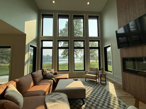 $998,000 | 1920 Geneva Road Northeast, Alexandria, MN 56308