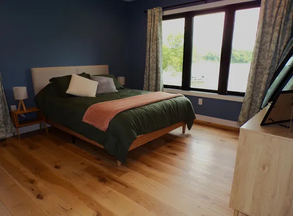 $998,000 | 1920 Geneva Road Northeast, Alexandria, MN 56308