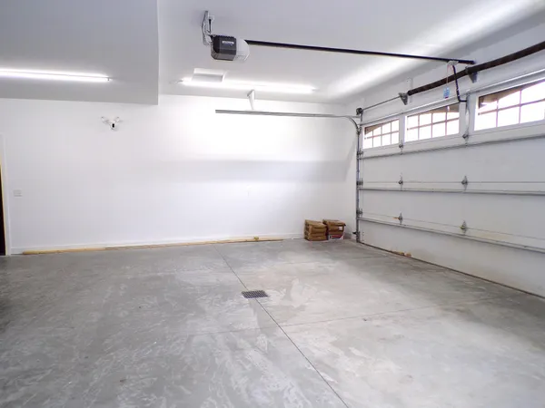 $998,000 | 1920 Geneva Road Northeast, Alexandria, MN 56308