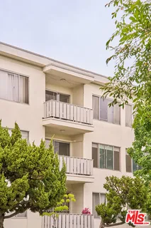 $799,000 | 4343 Finley Avenue, Unit 4, Los Angeles, CA 90027