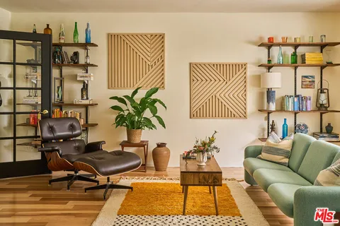 $799,000 | 4343 Finley Avenue, Unit 4, Los Angeles, CA 90027