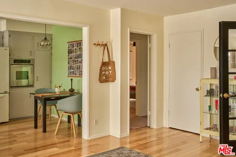 $799,000 | 4343 Finley Avenue, Unit 4, Los Angeles, CA 90027