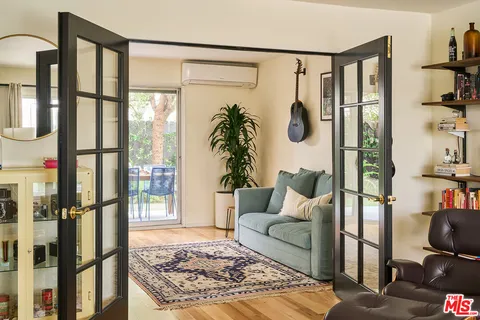 $799,000 | 4343 Finley Avenue, Unit 4, Los Angeles, CA 90027