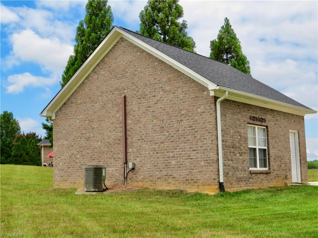 132 Feather Ridge Circle Reidsville, NC 27320 - Photo 34 of 42 Detached garage additional view