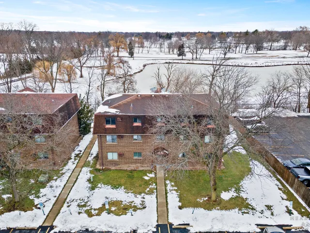 $179,900 | 1010 Judson Street, Unit 2A, Bensenville, IL 60106