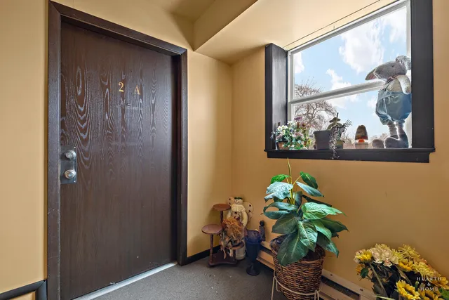 $179,900 | 1010 Judson Street, Unit 2A, Bensenville, IL 60106