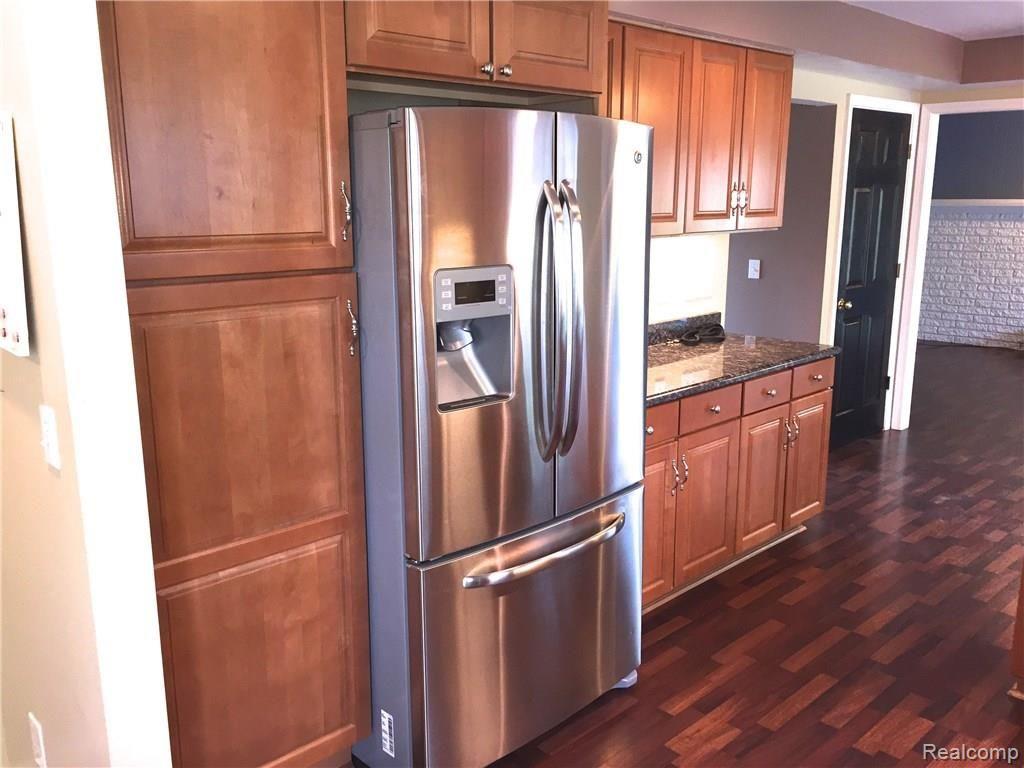 54452 Mound Road Utica, MI 48316 - Photo 11 of 34 IMG_4470.JPG
