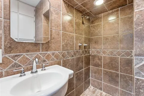 $188,000 | 233 Beauregard Street, Lake Charles, LA 70605