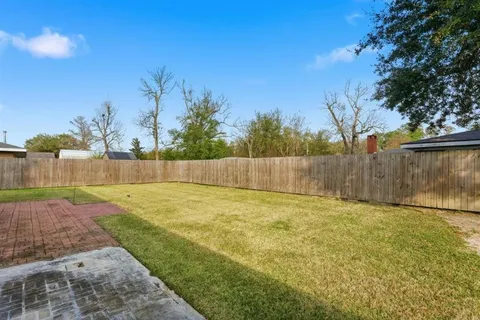 $188,000 | 233 Beauregard Street, Lake Charles, LA 70605