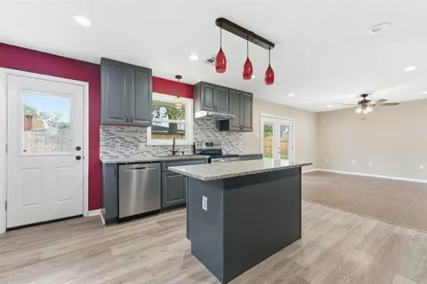 $188,000 | 233 Beauregard Street, Lake Charles, LA 70605