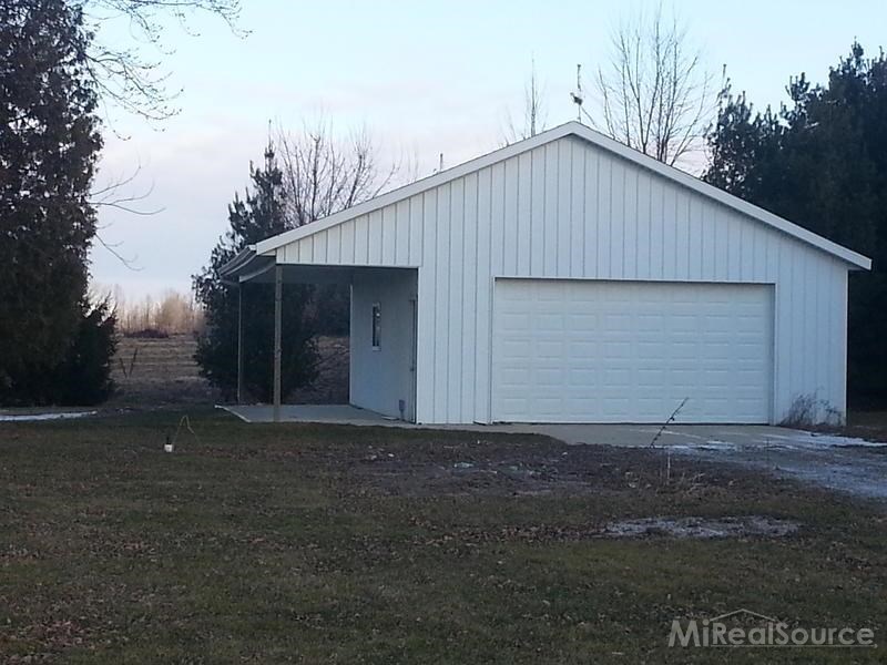 5605 Sheridan Line Road Croswell, MI 48422 - Photo 3 of 11 31225615-2.JPG