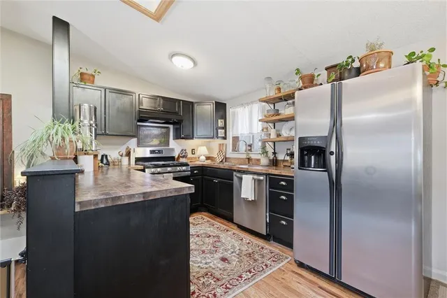 $305,000 | 9938 Fair Ln Road, Lenexa, KS 66215