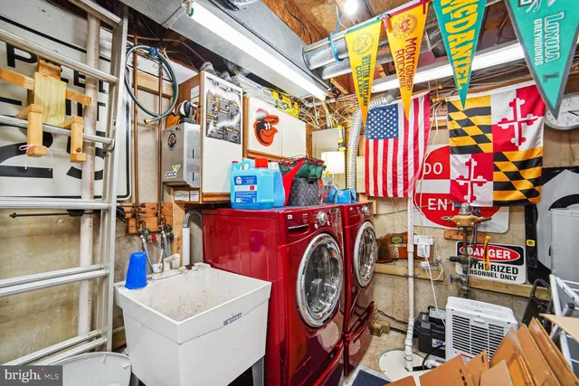 a view of a backyard with large trees