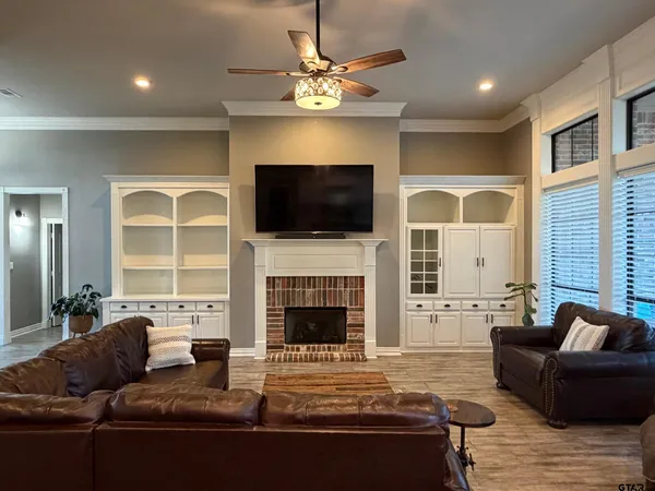 $699,000 | 13222 Thicket Trail Road, Lindale, TX 75771