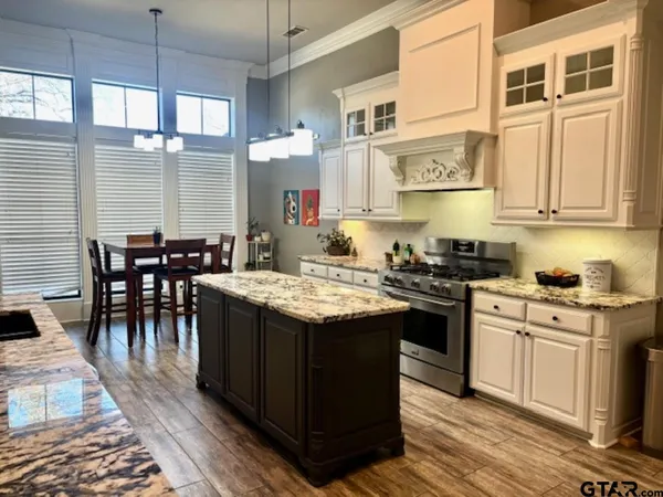 $699,000 | 13222 Thicket Trail Road, Lindale, TX 75771