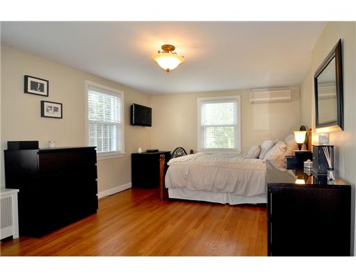 7 Sagamore Road Cranston, RI 02920 - Photo 5 of 20 Master Bedroom.