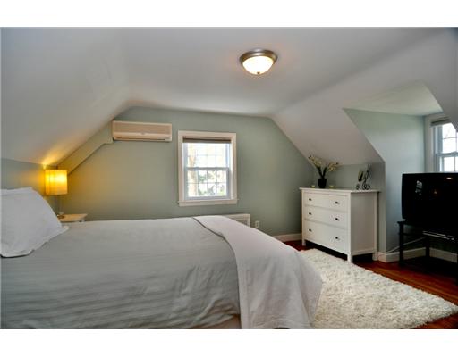 7 Sagamore Road Cranston, RI 02920 - Photo 7 of 20 Bedroom.