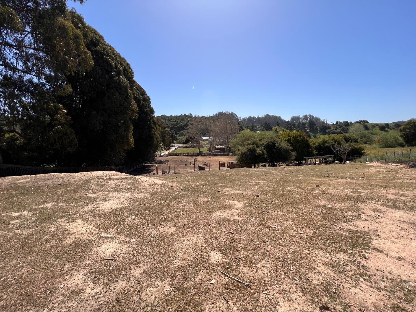 17877 Cross Road Salinas, CA 93907 - Photo 5 of 8 Gallery Image 5