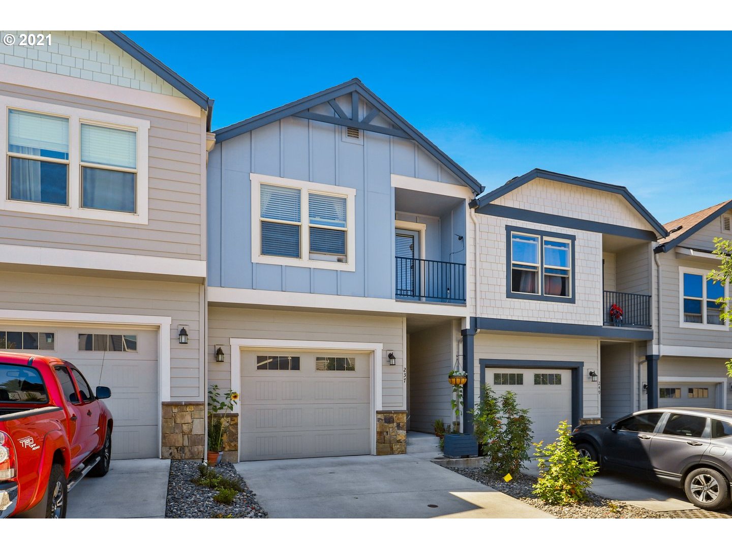 237 North 43rd Place Ridgefield, WA 98642 - Photo 2 of 32