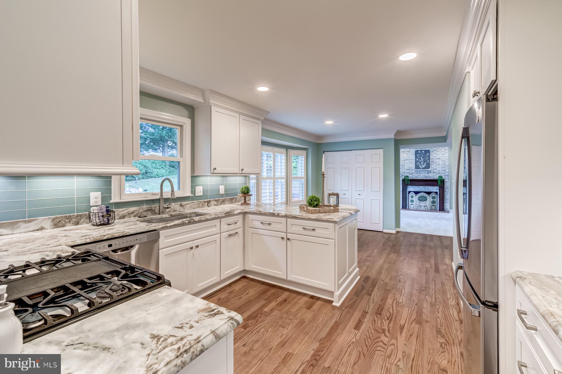 7593 Seabrook Lane Springfield, VA 22153 - Photo 2 of 57