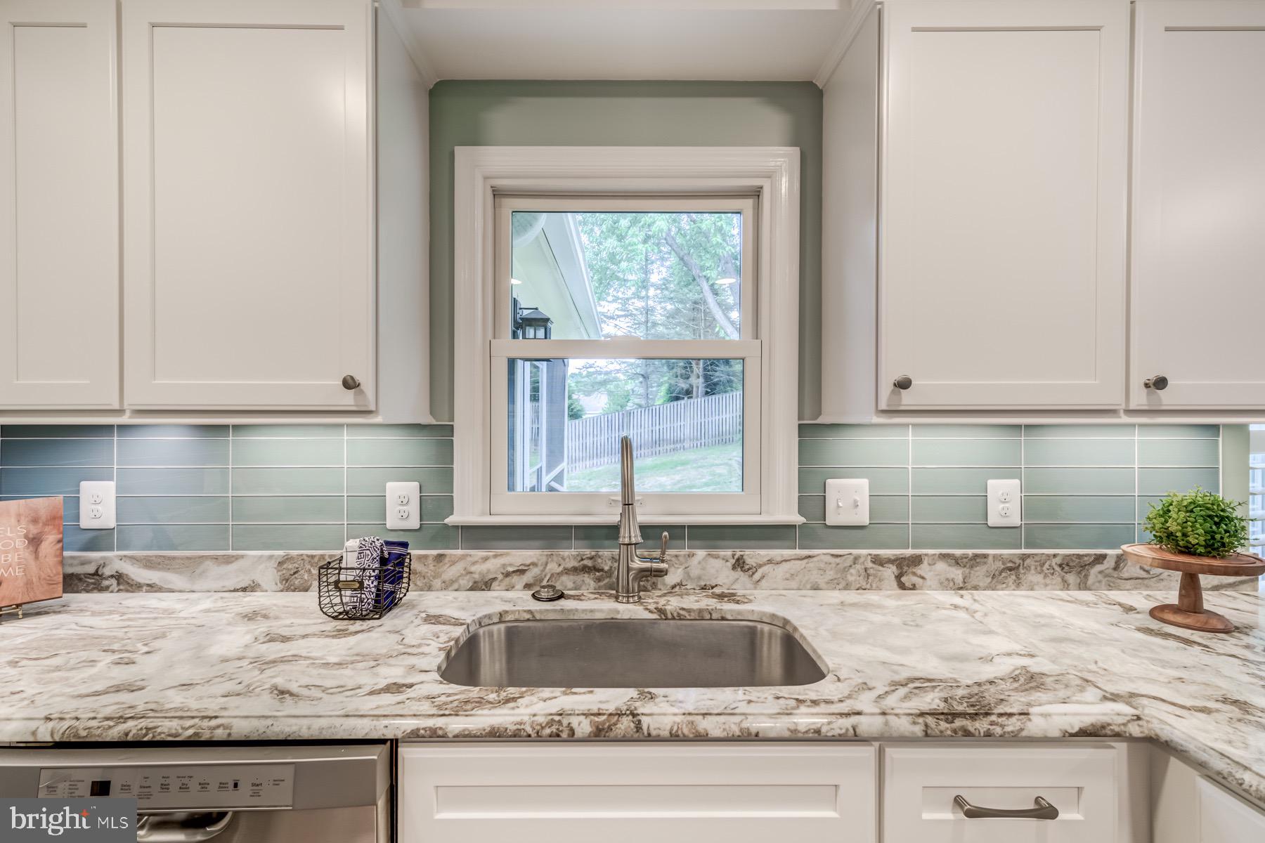 7593 Seabrook Lane Springfield, VA 22153 - Photo 6 of 57