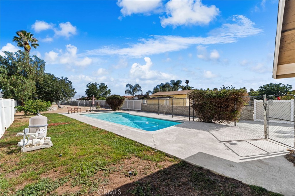 5555 Grand Riverside, CA 92504 - Photo 7 of 41