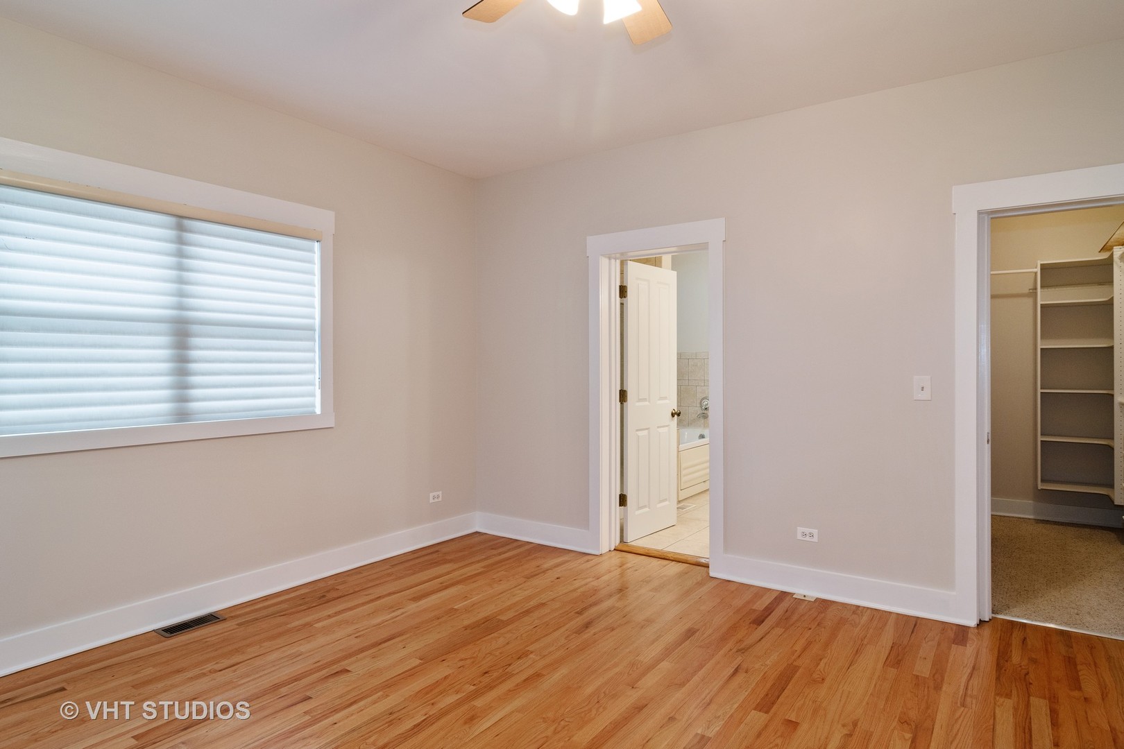 145 Barrypoint Road, Unit 1S Riverside, IL 60546 - Photo 8 of 18