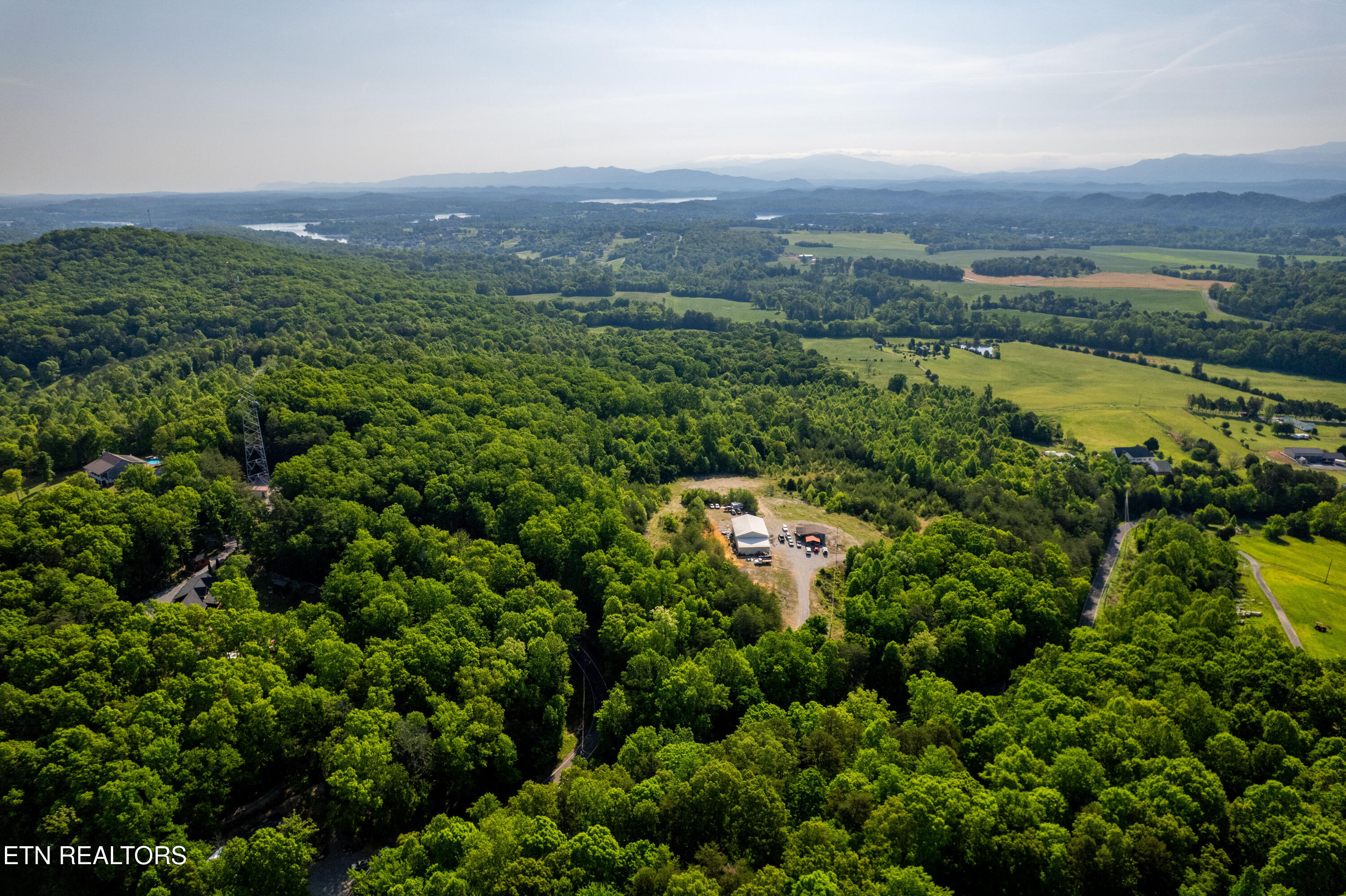 110 Garren Road Madisonville, TN 37354 - Photo 11 of 55 110GarrenRd-16