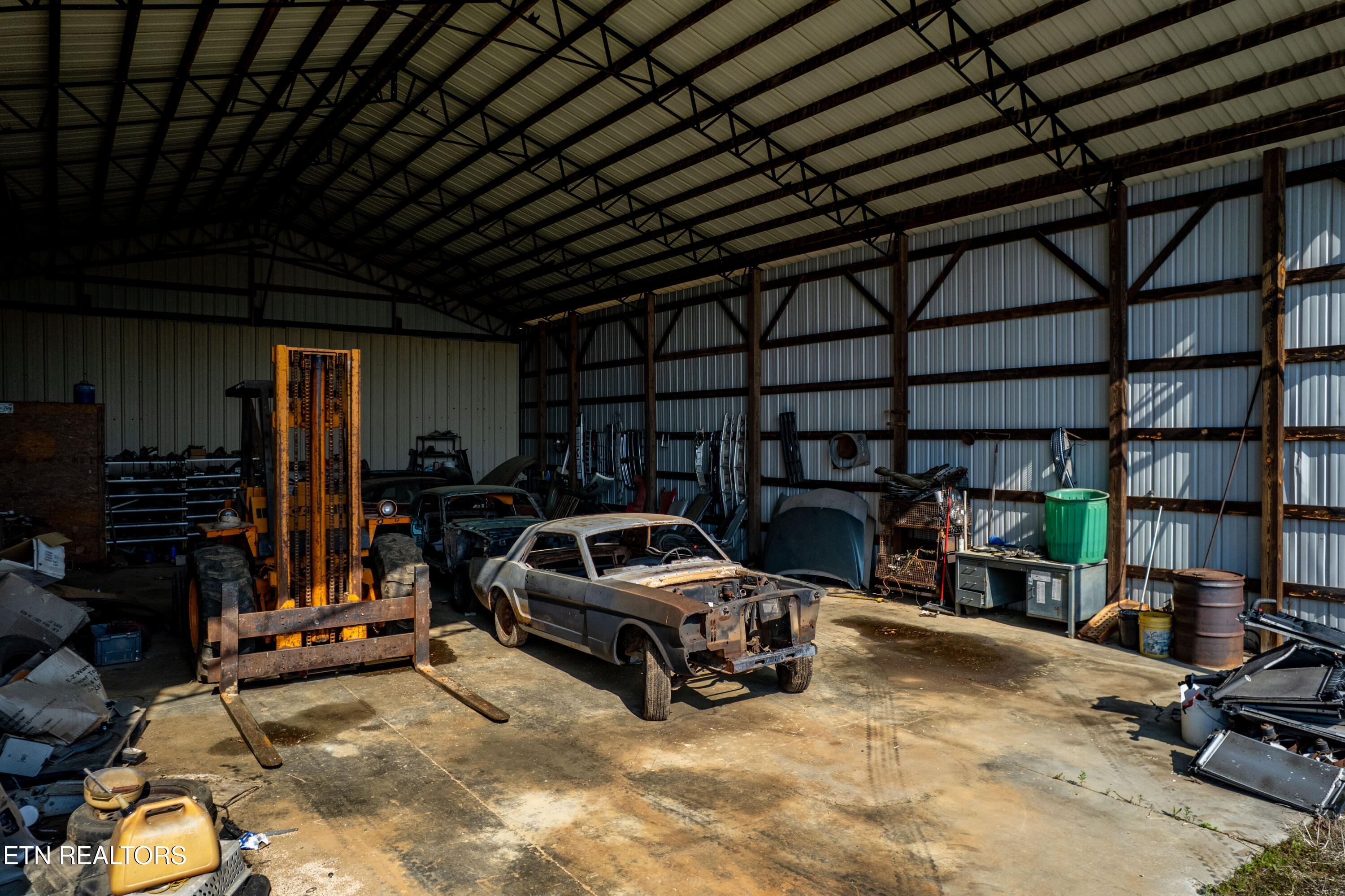 110 Garren Road Madisonville, TN 37354 - Photo 43 of 55 110GarrenRd-51