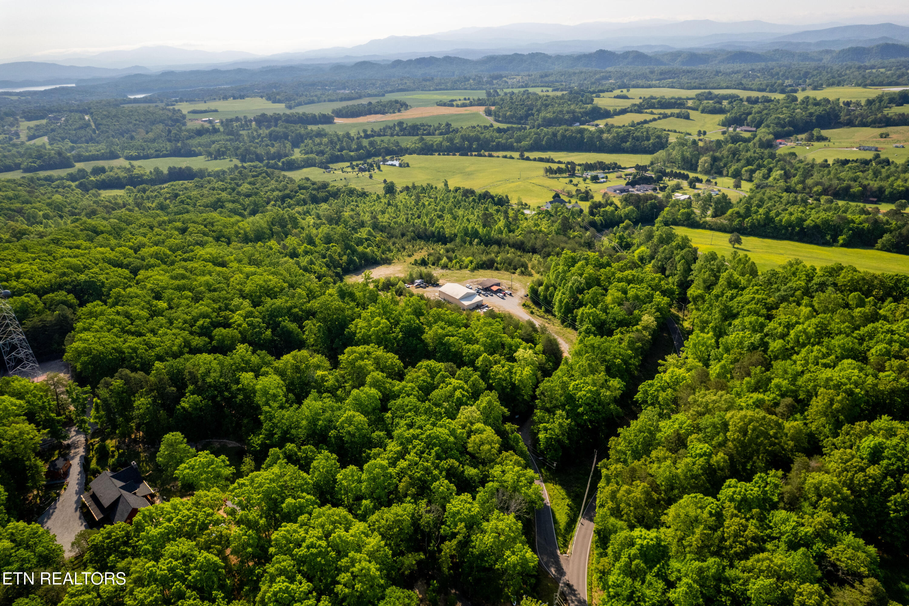 110 Garren Road Madisonville, TN 37354 - Photo 9 of 55 110GarrenRd-13