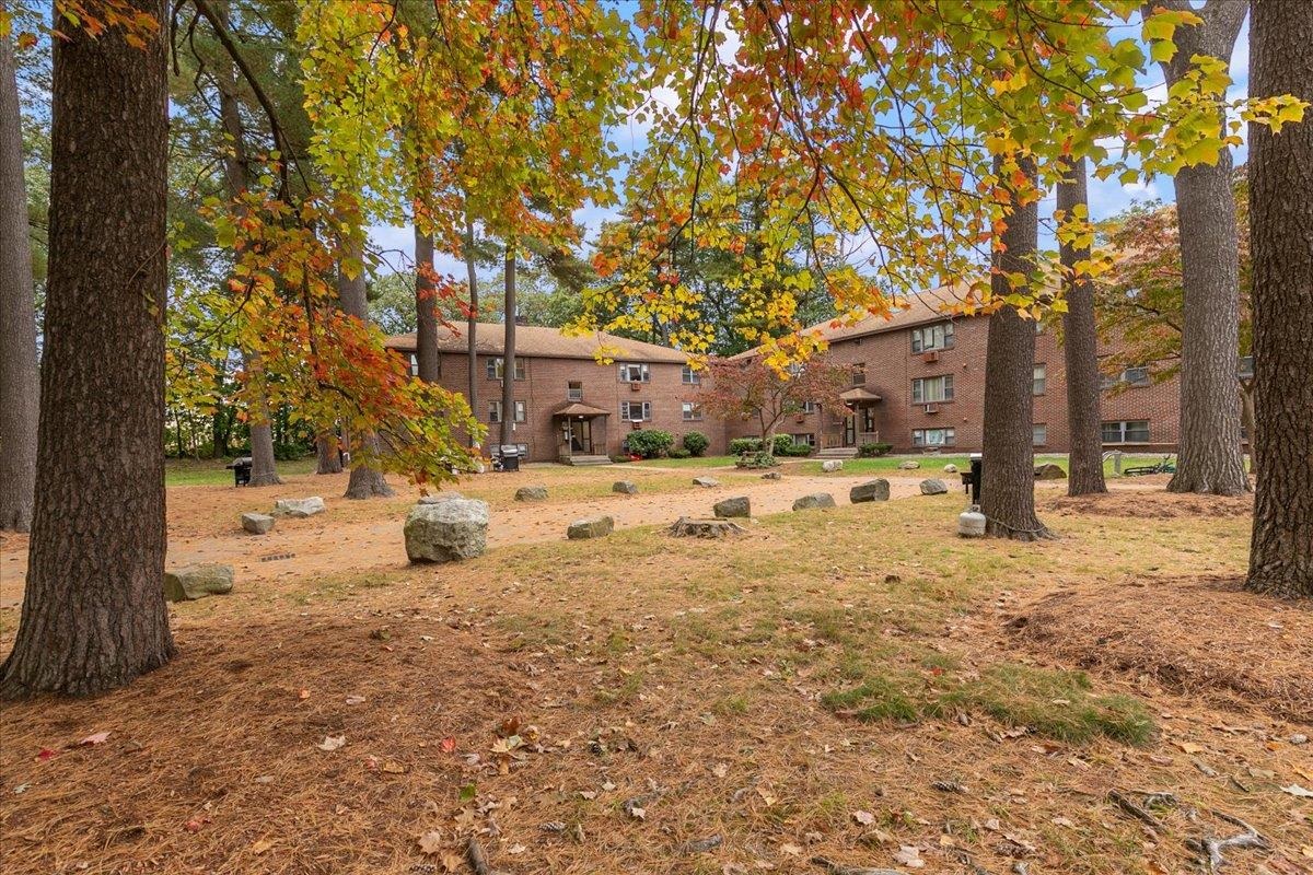 1 Brook Road, Unit 9 Salem, NH 03079 - Photo 22 of 32