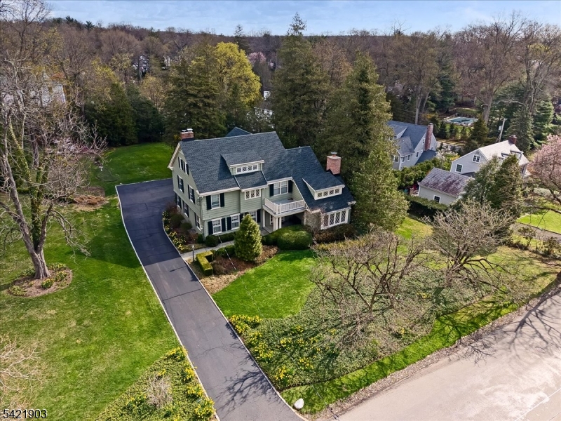 44 W Road Short Hills, NJ 07078 - Photo 3 of 19