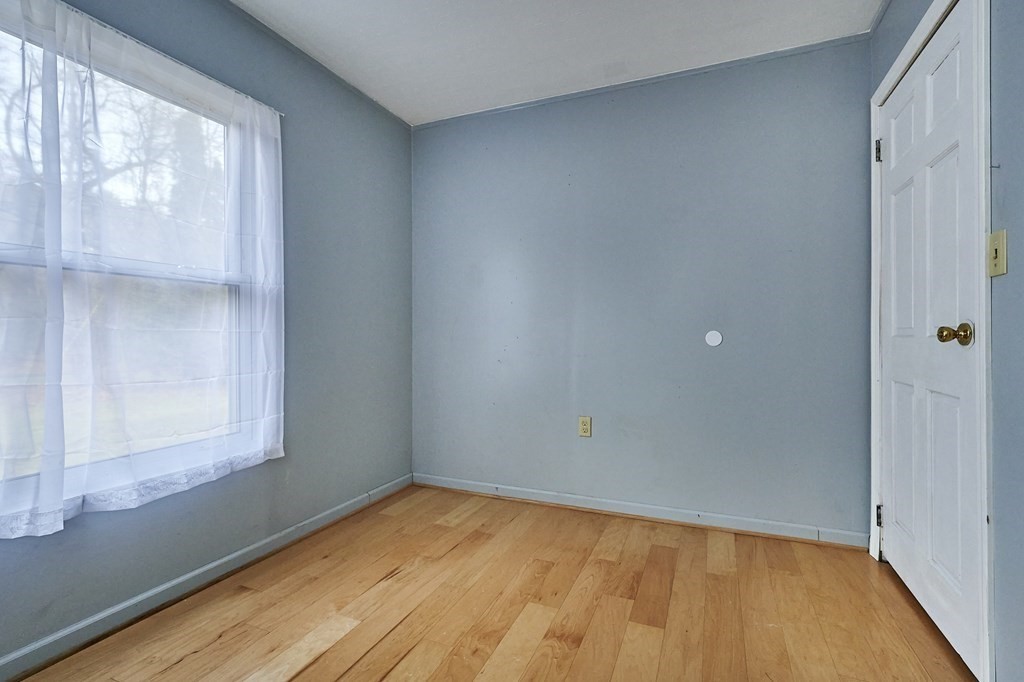 848 Ryan Road Northampton, MA 01062 - Photo 23 of 40