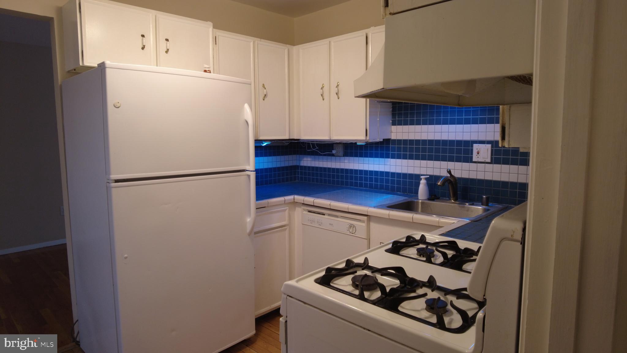 3901 92nd Avenue Springdale, MD 20774 - Photo 17 of 48 Kitchen1