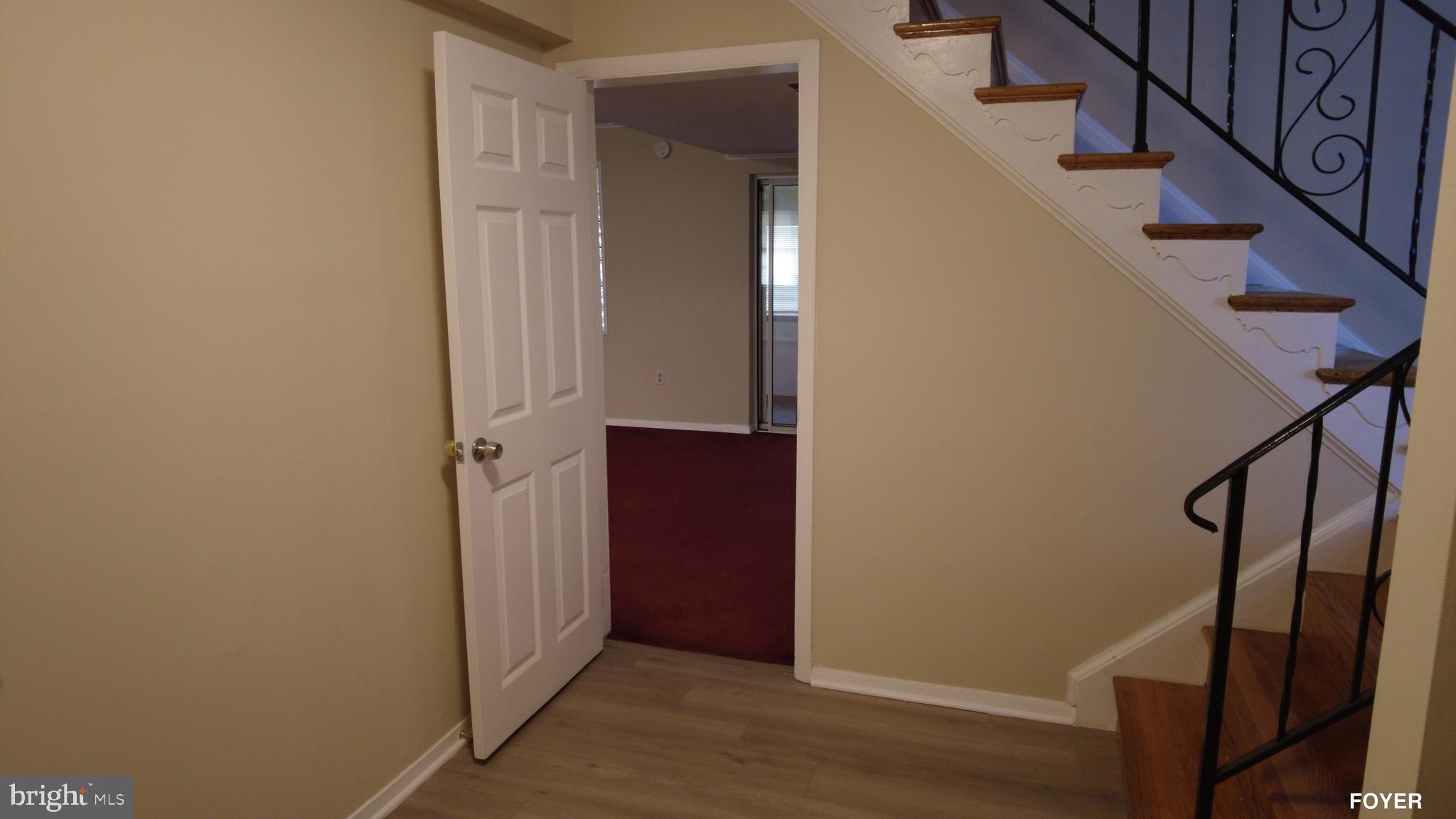 3901 92nd Avenue Springdale, MD 20774 - Photo 5 of 48 Foyer B