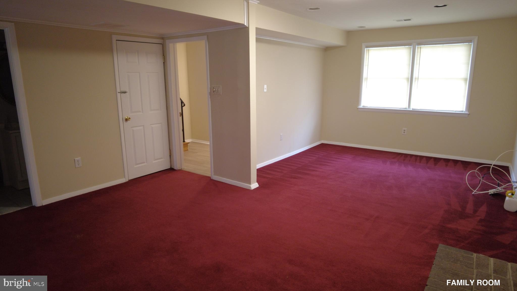 3901 92nd Avenue Springdale, MD 20774 - Photo 7 of 48 Family Room 2