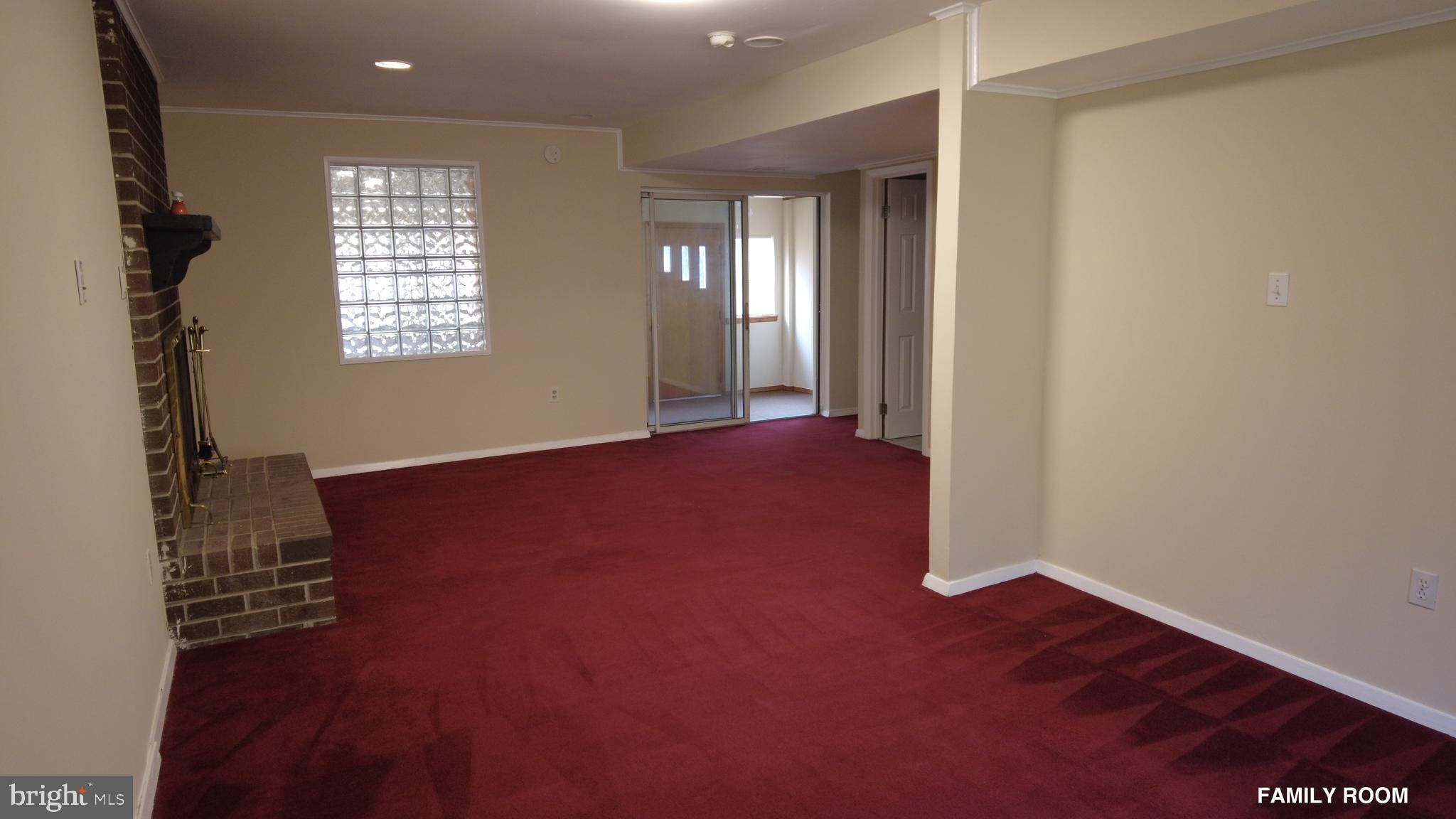 3901 92nd Avenue Springdale, MD 20774 - Photo 8 of 48 Family Room 3