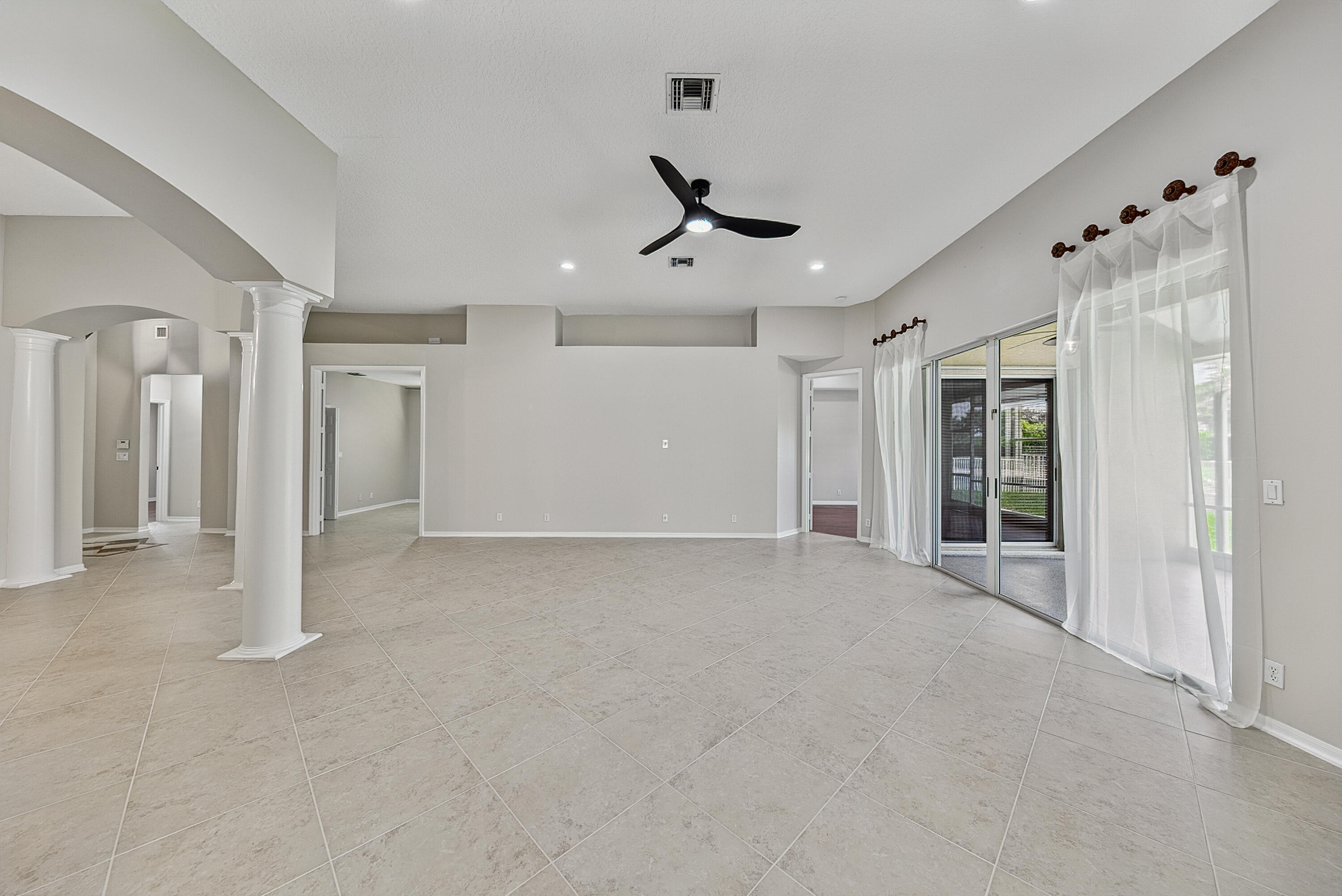 12325 Cascades Pointe Drive Boca Raton, FL 33428 - Photo 10 of 67 schirling-20