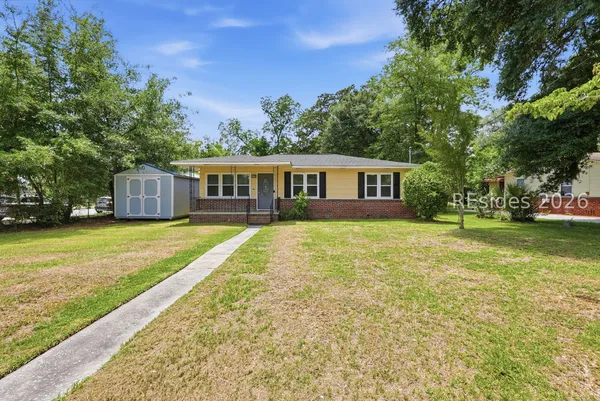 $304,999 | 1502 State Rd S-7-202, Beaufort, SC 29902